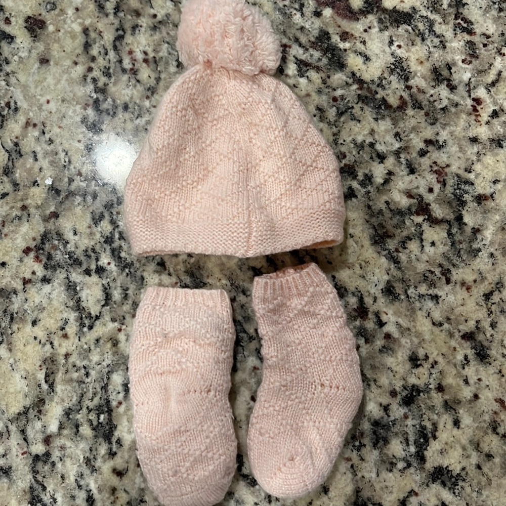 Socks and hat set